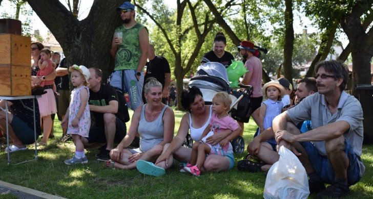 Březenská pouť a motosraz Poláky (69).JPG